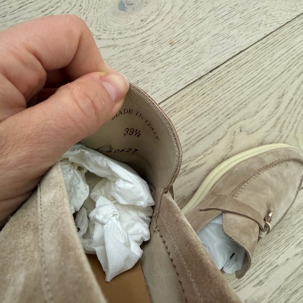 AUTHENTIC and elegant Loro Piana Summer Walk - Picture 5 of 5